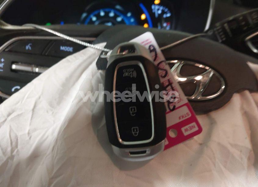 Photo 11 of 2020 Hyundai Santa FE SEL (VIN 5NMS33AD7LH193920)