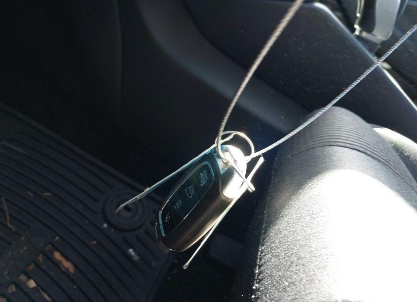 Photo 11 of 2019 Hyundai Santa FE SEL PLUS (VIN 5NMS33AD8KH017456)