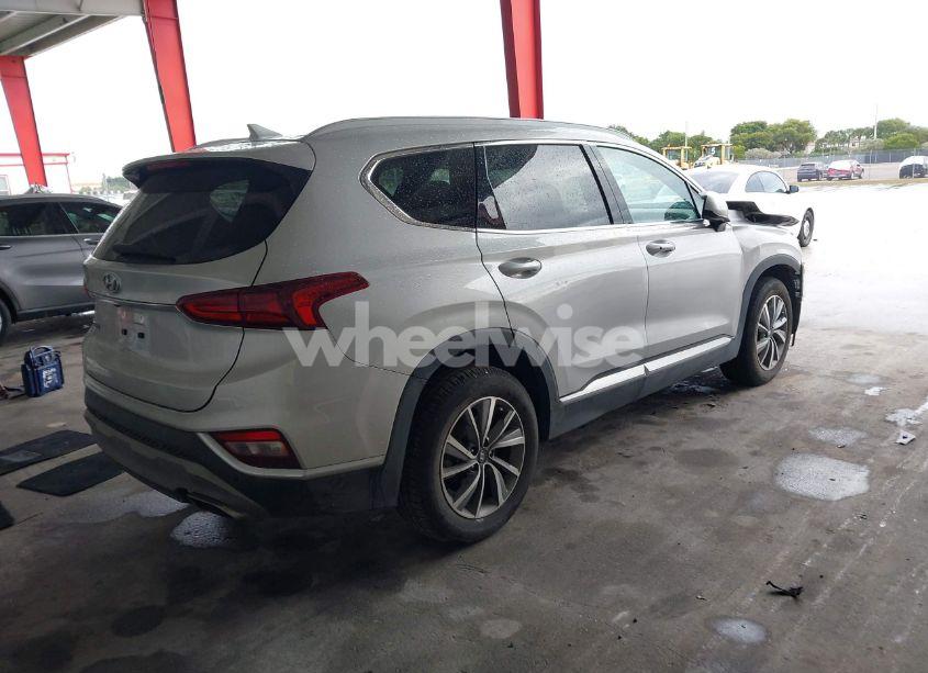 Photo 4 of 2020 Hyundai Santa FE SEL (VIN 5NMS33AD8LH174454)