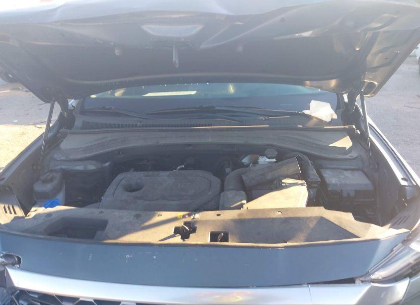 Photo 10 of 2019 Hyundai Santa FE SEL (VIN 5NMS33AD9KH087628)