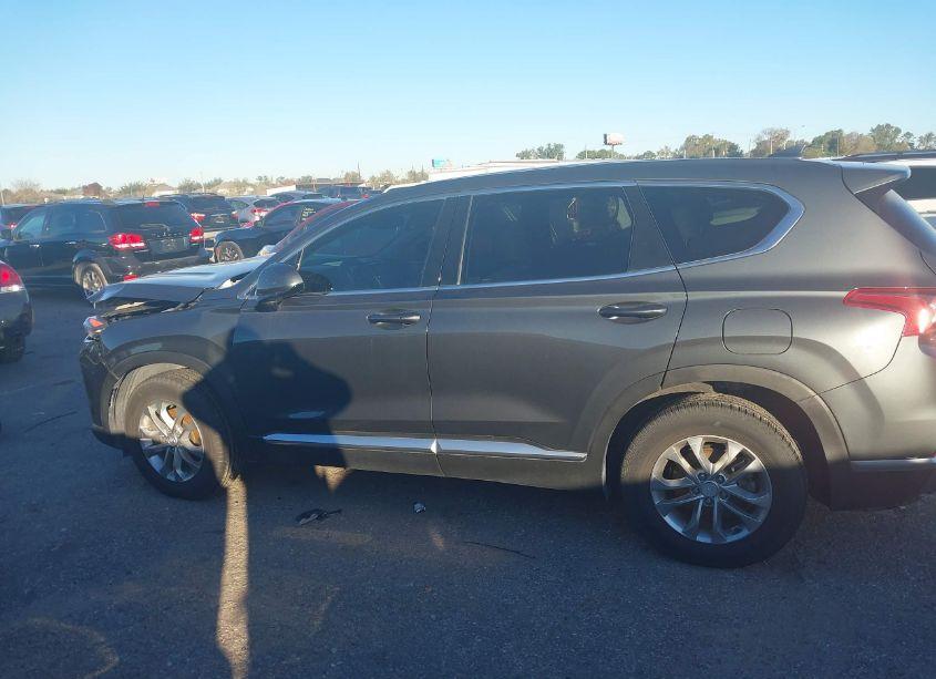 Photo 13 of 2019 Hyundai Santa FE SEL (VIN 5NMS33AD9KH087628)