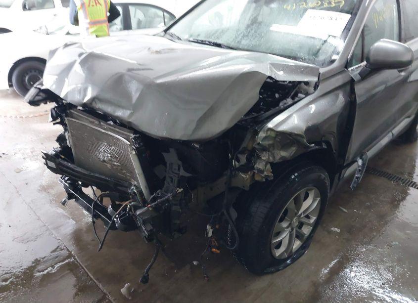 Photo 6 of 2020 Hyundai Santa FE SEL (VIN 5NMS33AD9LH164869)