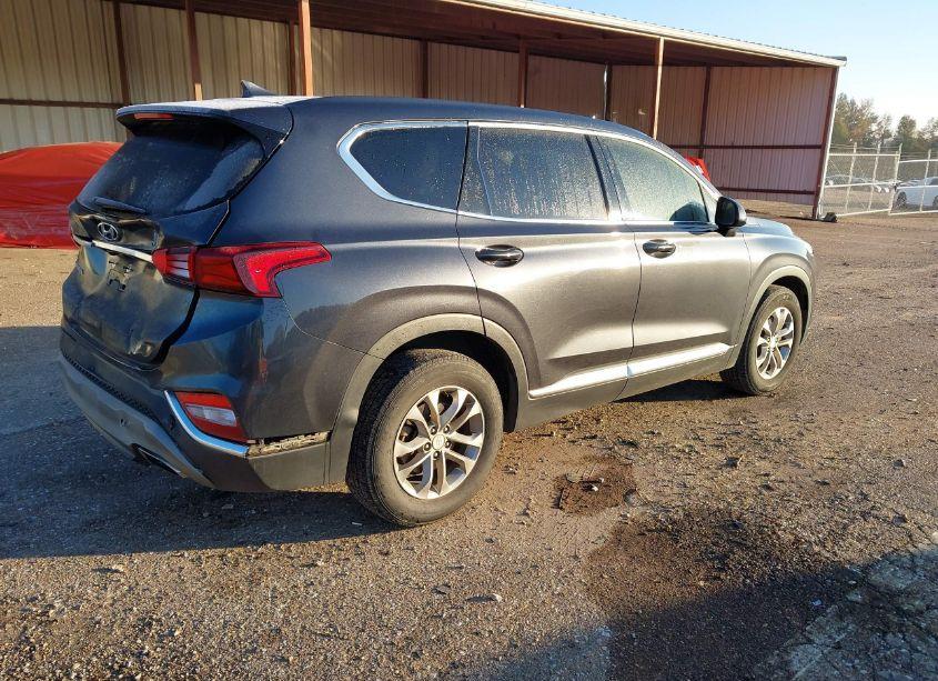 Photo 4 of 2020 Hyundai Santa FE SEL (VIN 5NMS33ADXLH191059)