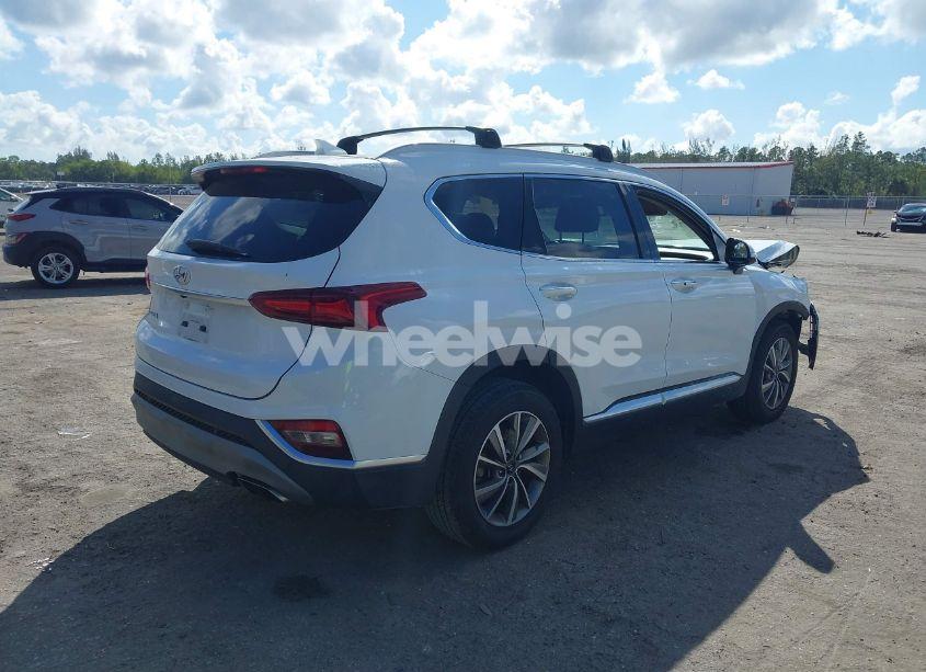 Photo 4 of 2020 Hyundai Santa FE SEL (VIN 5NMS33ADXLH300457)