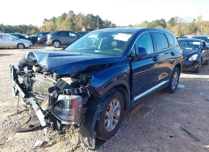 Photo 2 of 2019 Hyundai Santa FE SEL (VIN 5NMS3CAD0KH059667)