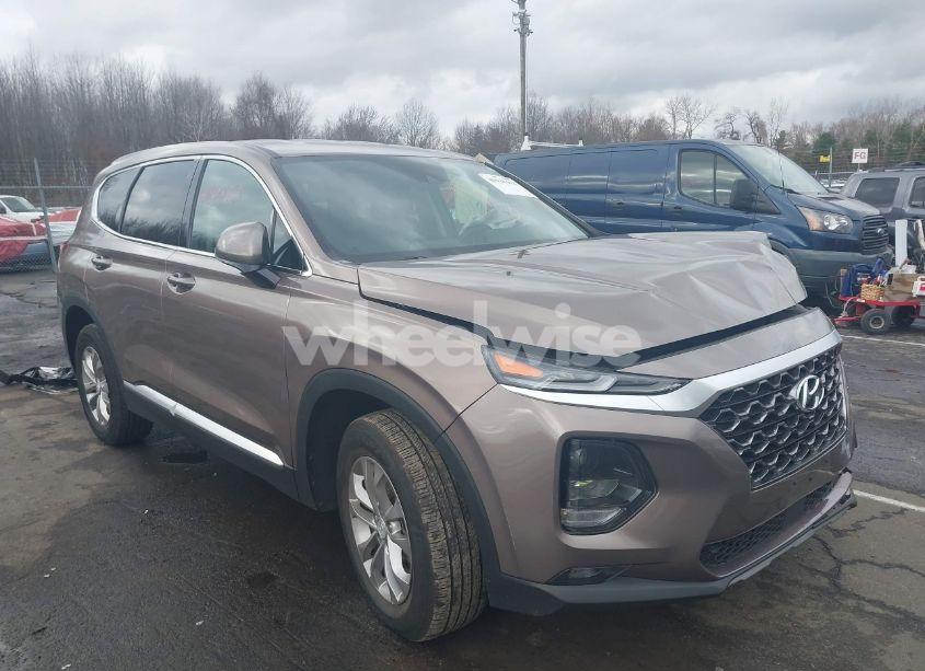2020 Hyundai Santa FE SEL (VIN 5NMS3CAD2LH179908) main photo