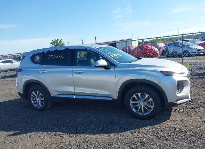 Photo 13 of 2019 Hyundai Santa FE SEL (VIN 5NMS3CAD3KH079914)