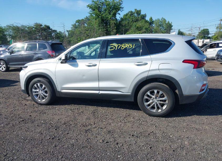 Photo 14 of 2019 Hyundai Santa FE SEL (VIN 5NMS3CAD3KH079914)