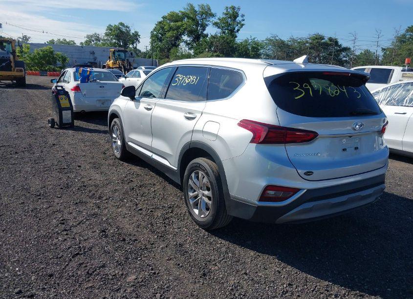 Photo 3 of 2019 Hyundai Santa FE SEL (VIN 5NMS3CAD3KH079914)