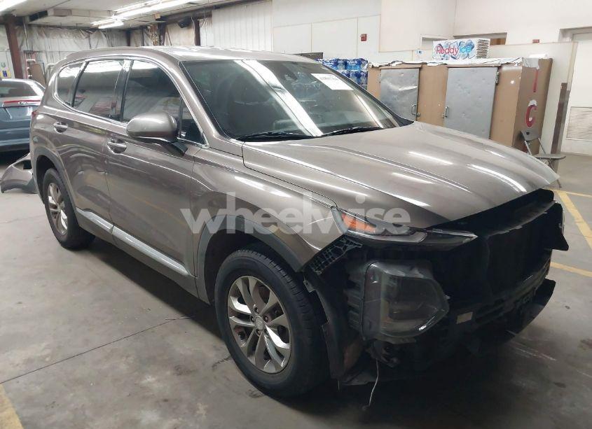 2020 Hyundai Santa FE SEL (VIN 5NMS3CAD4LH222631) main photo