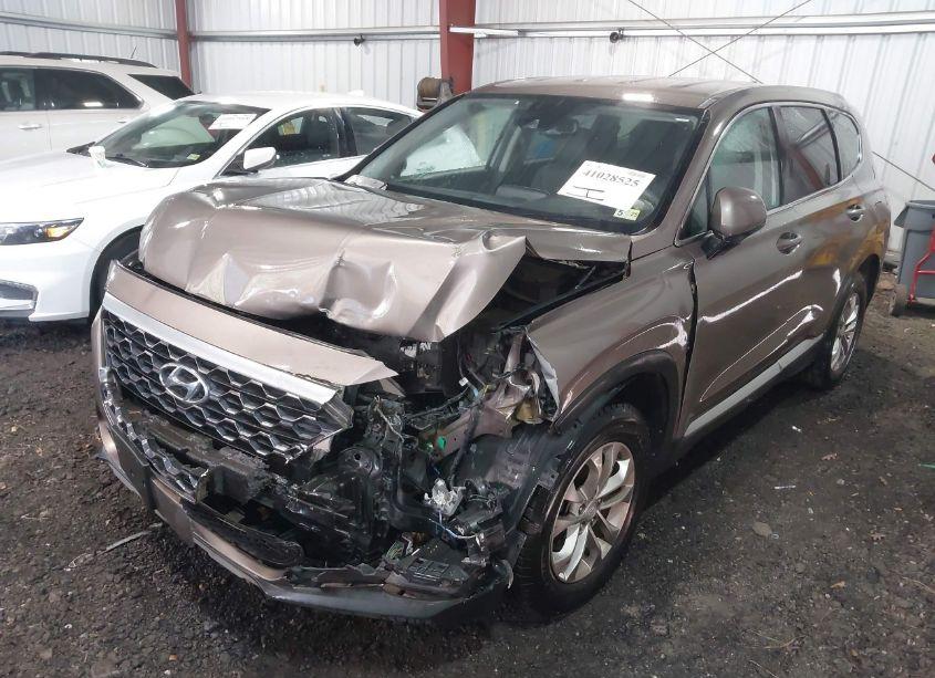 Photo 6 of 2019 Hyundai Santa FE SEL (VIN 5NMS3CAD5KH053878)