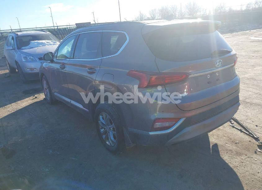 Photo 3 of 2019 Hyundai Santa FE SEL (VIN 5NMS3CAD5KH128935)