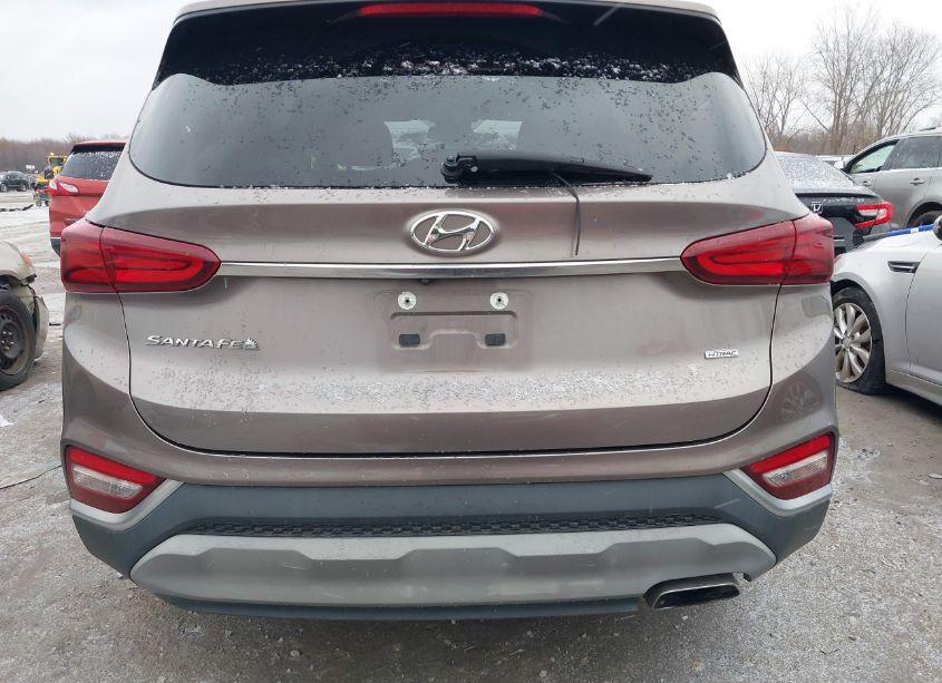 Photo 16 of 2019 Hyundai Santa FE SEL (VIN 5NMS3CAD6KH005631)