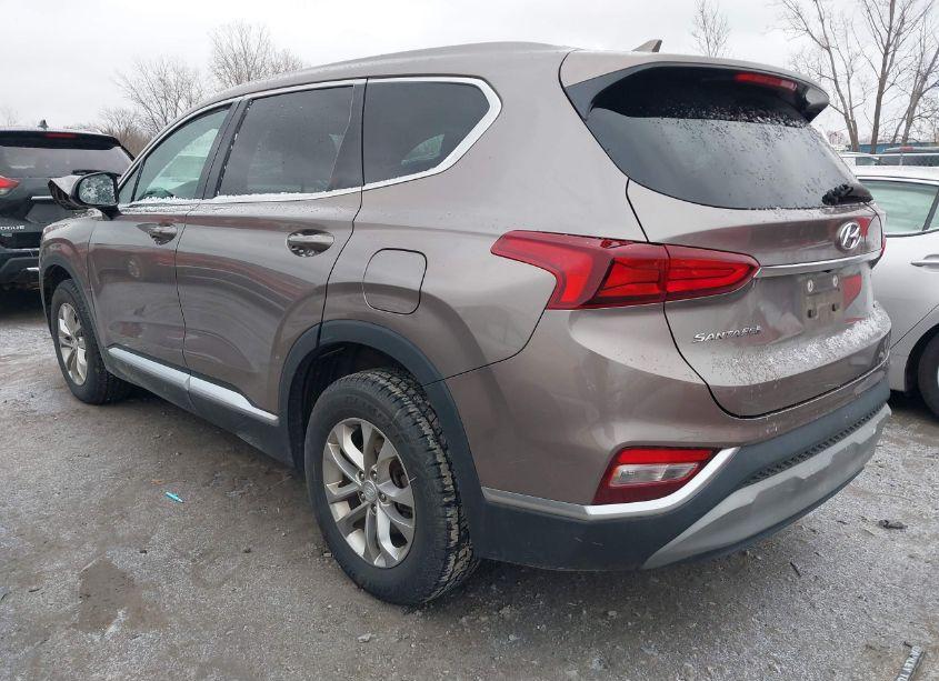 Photo 3 of 2019 Hyundai Santa FE SEL (VIN 5NMS3CAD6KH005631)