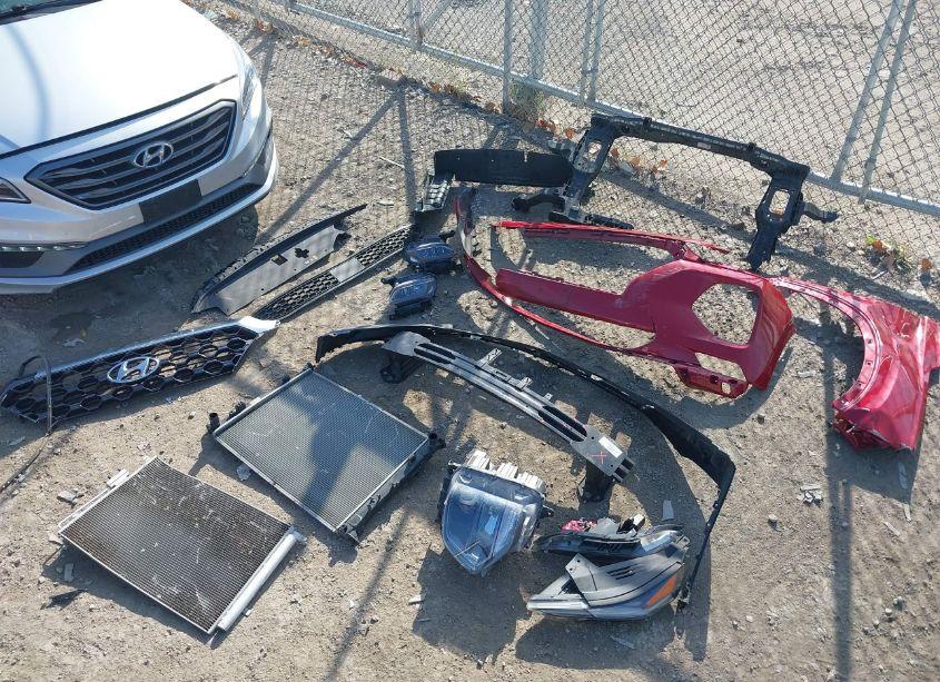 Photo 12 of 2019 Hyundai Santa FE SEL (VIN 5NMS3CAD8KH036914)