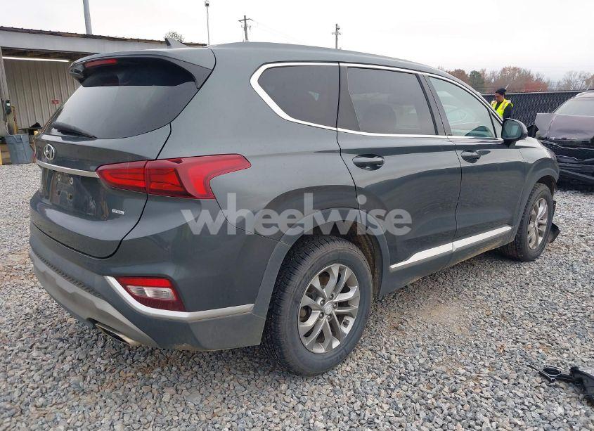 Photo 4 of 2020 Hyundai Santa FE SEL (VIN 5NMS3CAD8LH224396)
