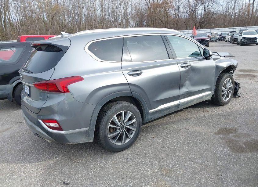 Photo 4 of 2019 Hyundai Santa FE SEL PLUS (VIN 5NMS3CAD9KH029079)