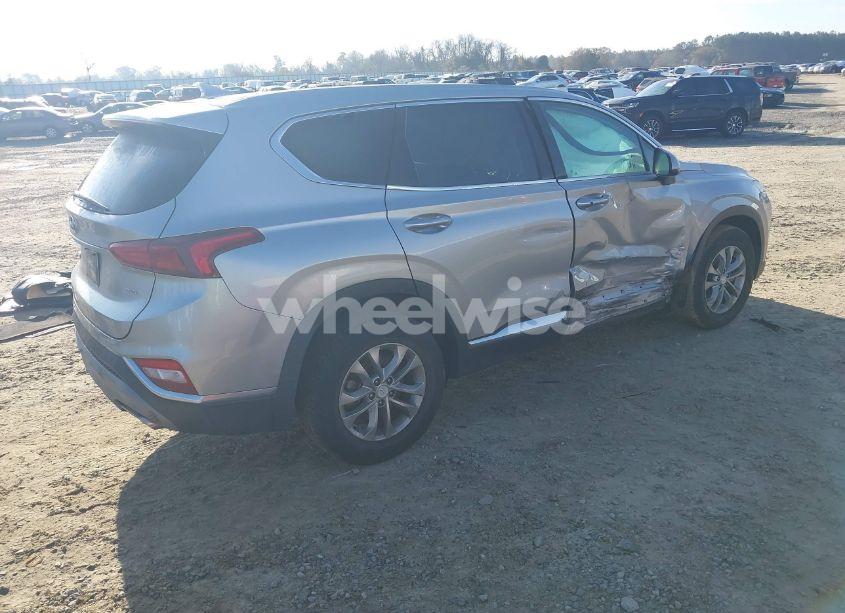 Photo 4 of 2020 Hyundai Santa FE SEL (VIN 5NMS3CAD9LH233091)