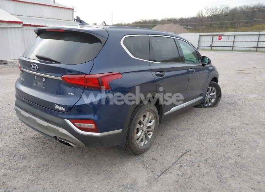 Photo 4 of 2020 Hyundai Santa FE SEL (VIN 5NMS3CAD9LH238307)