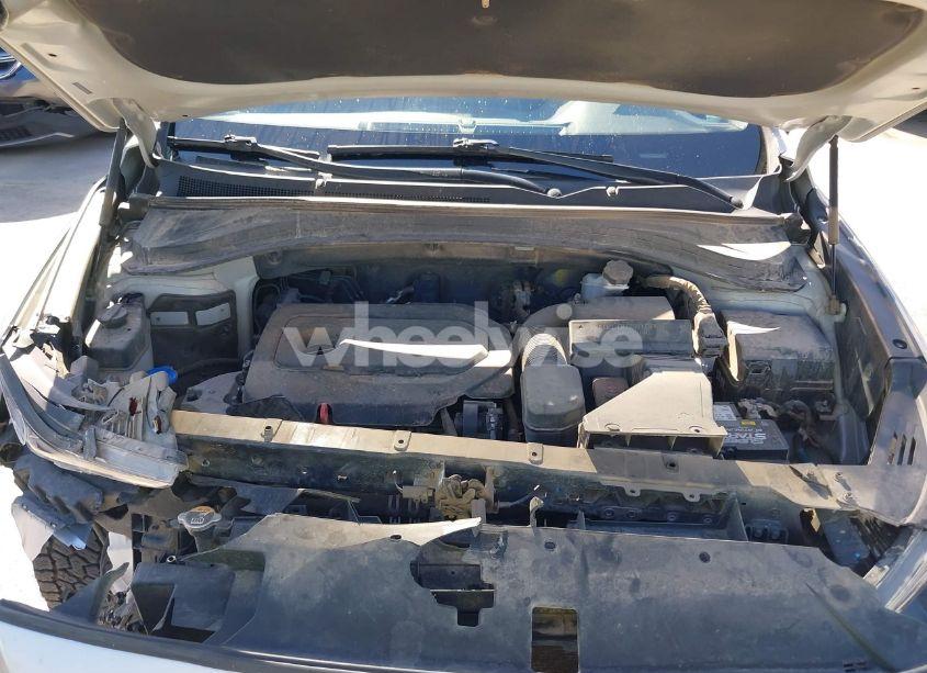 Photo 10 of 2020 Hyundai Santa FE SEL (VIN 5NMS3CADXLH225193)