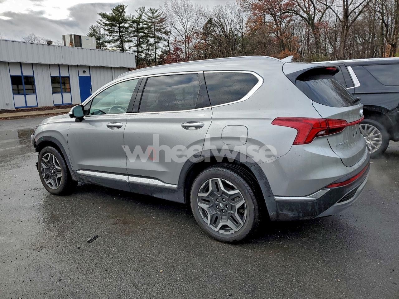 Photo 2 of 2023 HYUNDAI SANTA FE LIMITED (VIN 5NMS44AL2PH562439)