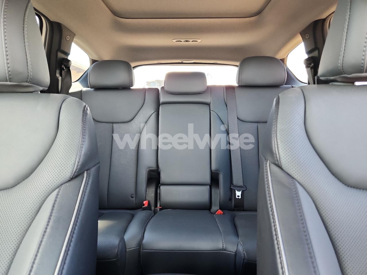 Photo 10 of 2023 HYUNDAI SANTA FE LIMITED (VIN 5NMS44ALXPH653782)