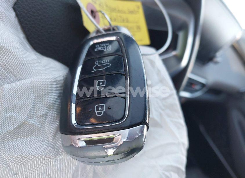 Photo 11 of 2020 Hyundai Santa FE (VIN 5NMS5CAA1LH261760)