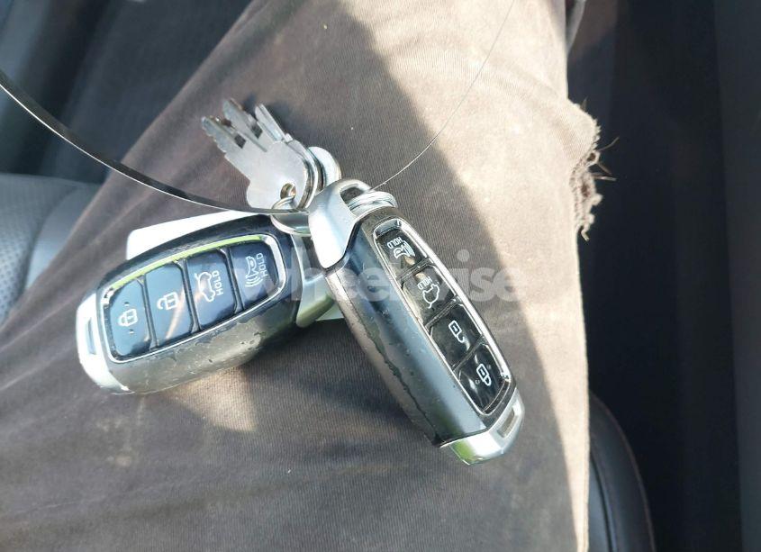 Photo 11 of 2020 Hyundai Santa FE LIMITED (VIN 5NMS5CAD4LH245627)