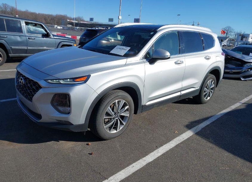 Photo 2 of 2019 Hyundai Santa FE LIMITED (VIN 5NMS5CAD7KH133144)