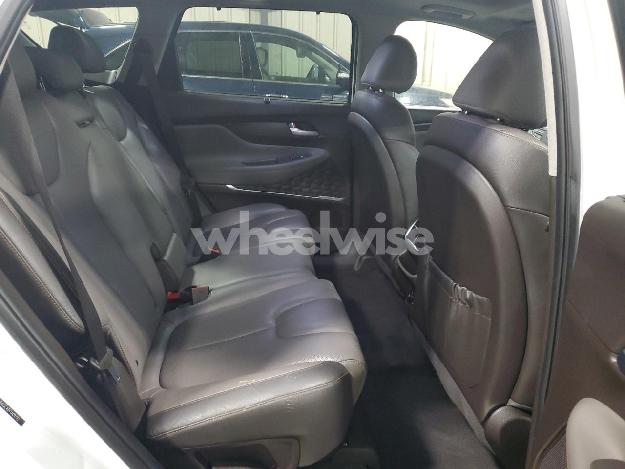 Photo 11 of 2020 HYUNDAI SANTA FE LIMITED (VIN 5NMS5CAD7LH297172)