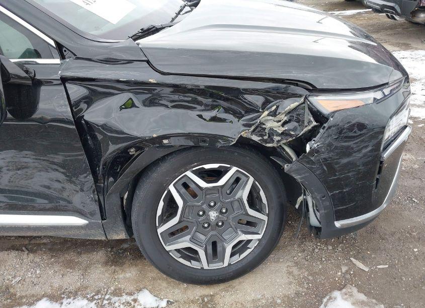 Photo 6 of 2023 Hyundai Santa FE HYBRID LIMITED (VIN 5NMS5DA15PH002006)