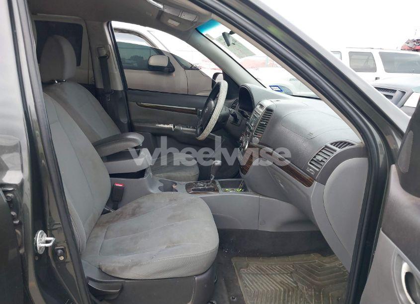 Photo 5 of 2010 Hyundai Santa FE GLS (VIN 5NMSG3AB0AH397555)