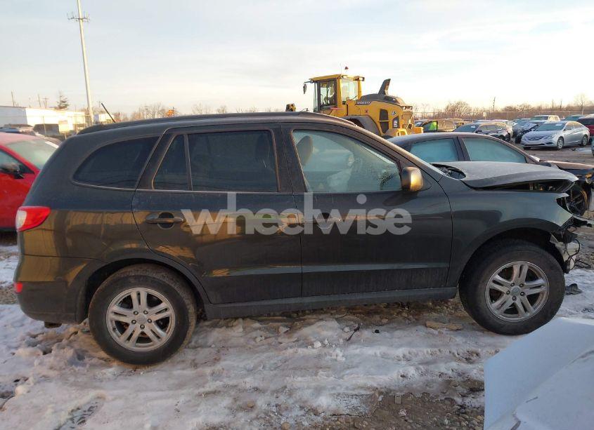Photo 12 of 2010 Hyundai Santa FE GLS (VIN 5NMSG3AB1AH381462)