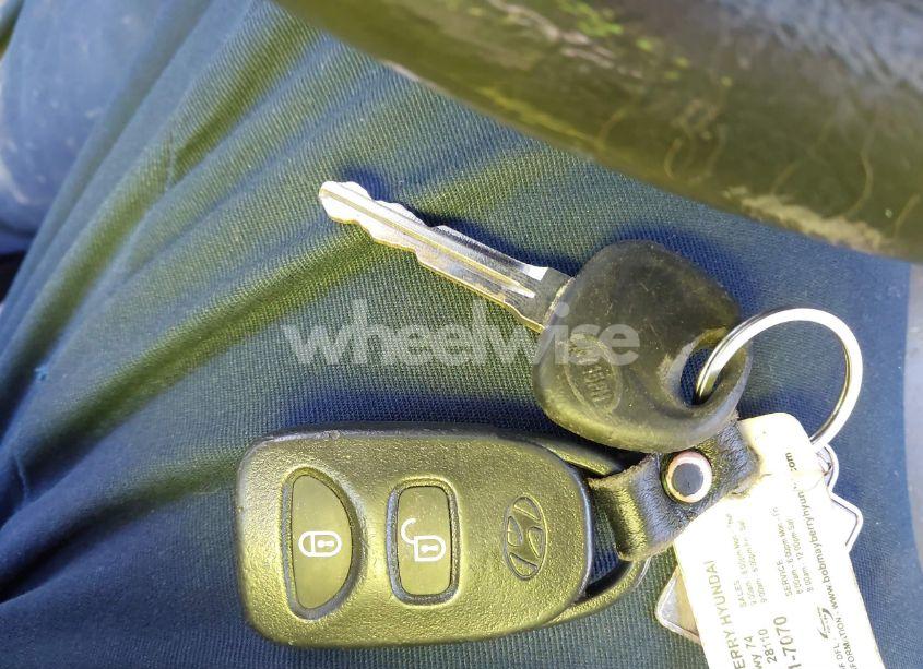 Photo 11 of 2010 Hyundai Santa FE GLS (VIN 5NMSG3AB2AH362807)