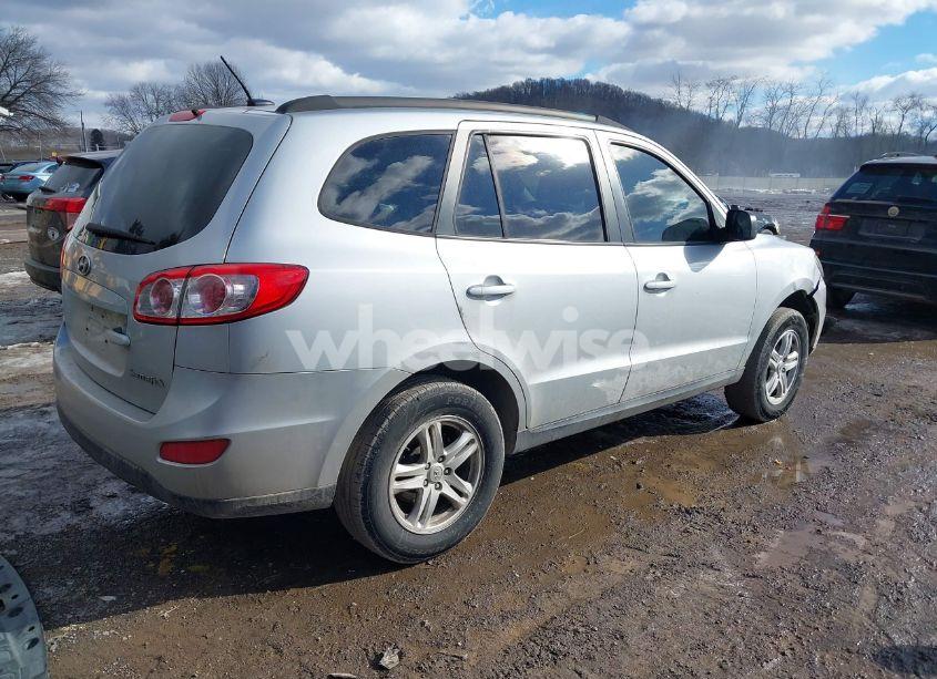 Photo 4 of 2010 Hyundai Santa FE GLS (VIN 5NMSG3AB2AH380708)