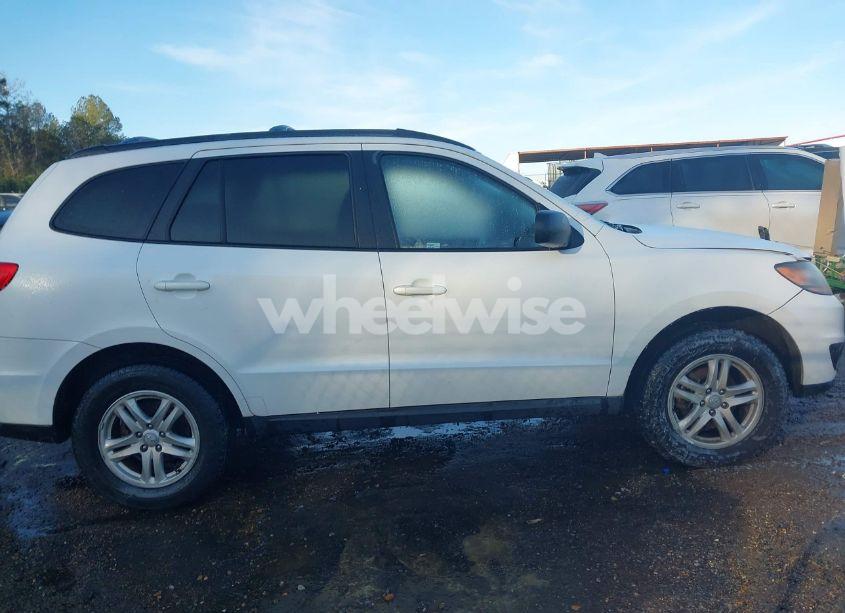 Photo 13 of 2010 Hyundai Santa FE GLS (VIN 5NMSG3AB2AH384354)