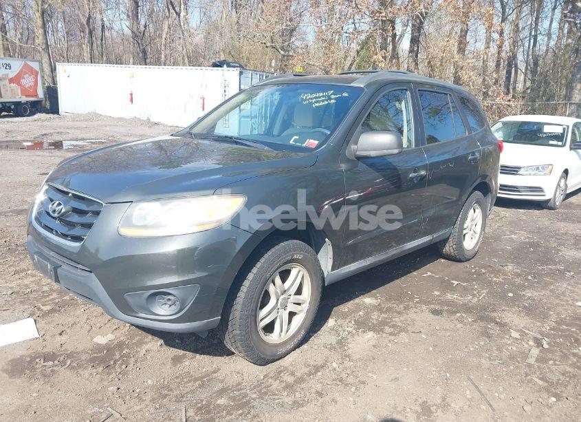 Photo 2 of 2010 Hyundai Santa FE GLS (VIN 5NMSG3AB2AH390591)