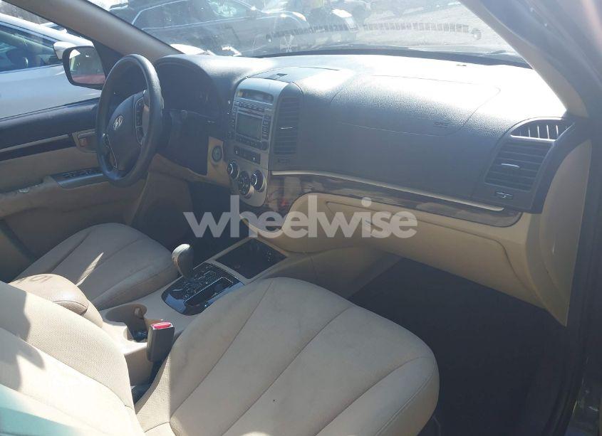 Photo 5 of 2010 Hyundai Santa FE GLS (VIN 5NMSG3AB2AH390591)