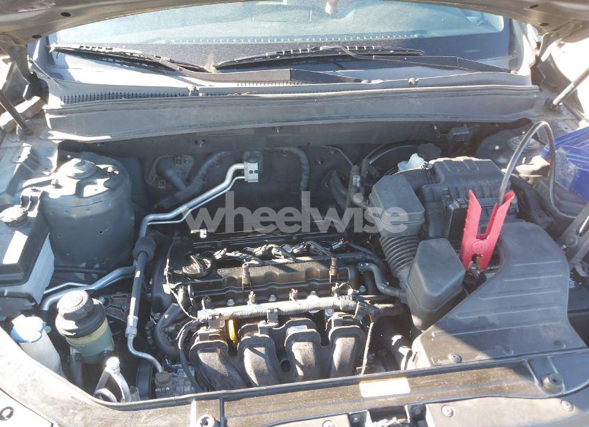 Photo 10 of 2010 Hyundai Santa FE GLS (VIN 5NMSG3AB2AH390882)