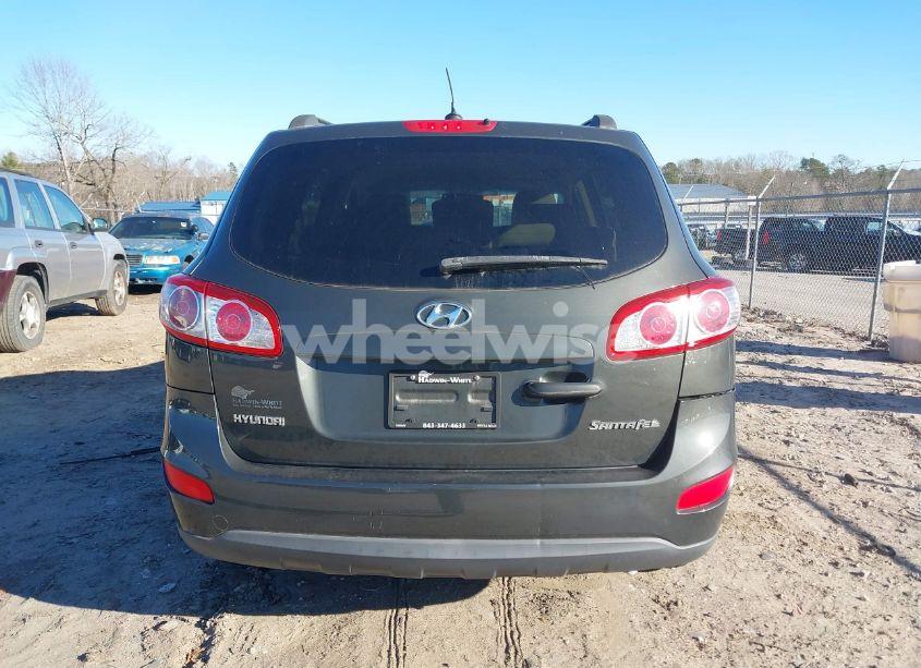 Photo 12 of 2010 Hyundai Santa FE GLS (VIN 5NMSG3AB2AH390882)