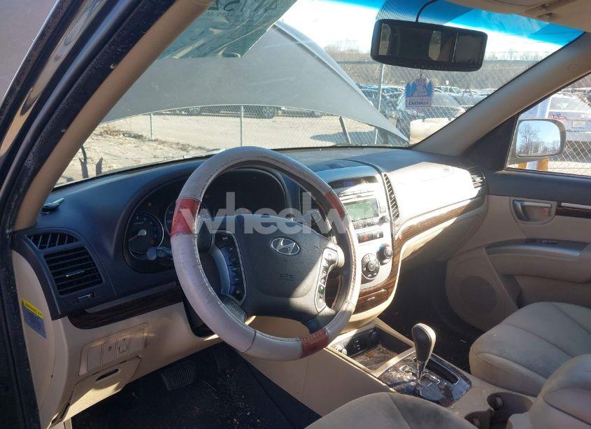 Photo 13 of 2010 Hyundai Santa FE GLS (VIN 5NMSG3AB2AH390882)
