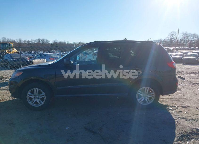 Photo 17 of 2010 Hyundai Santa FE GLS (VIN 5NMSG3AB2AH390882)
