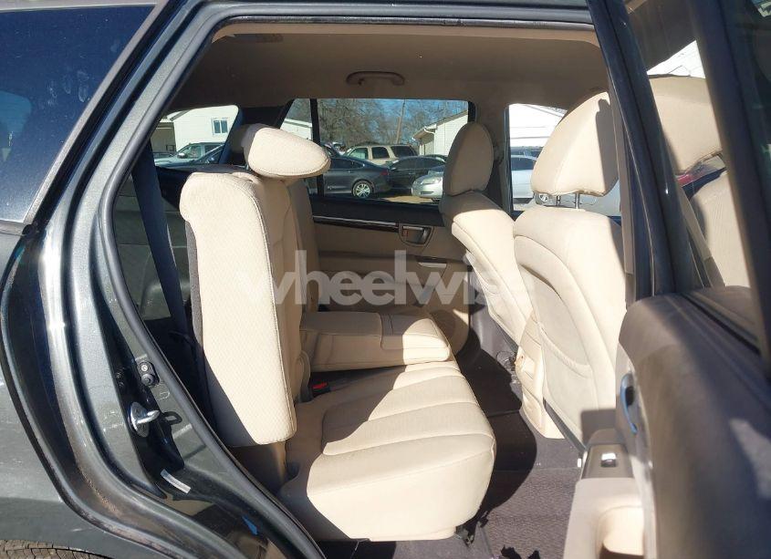 Photo 8 of 2010 Hyundai Santa FE GLS (VIN 5NMSG3AB2AH390882)