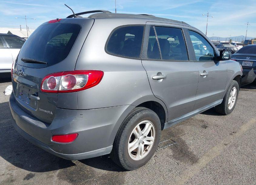 Photo 4 of 2010 Hyundai Santa FE GLS (VIN 5NMSG3AB2AH394575)