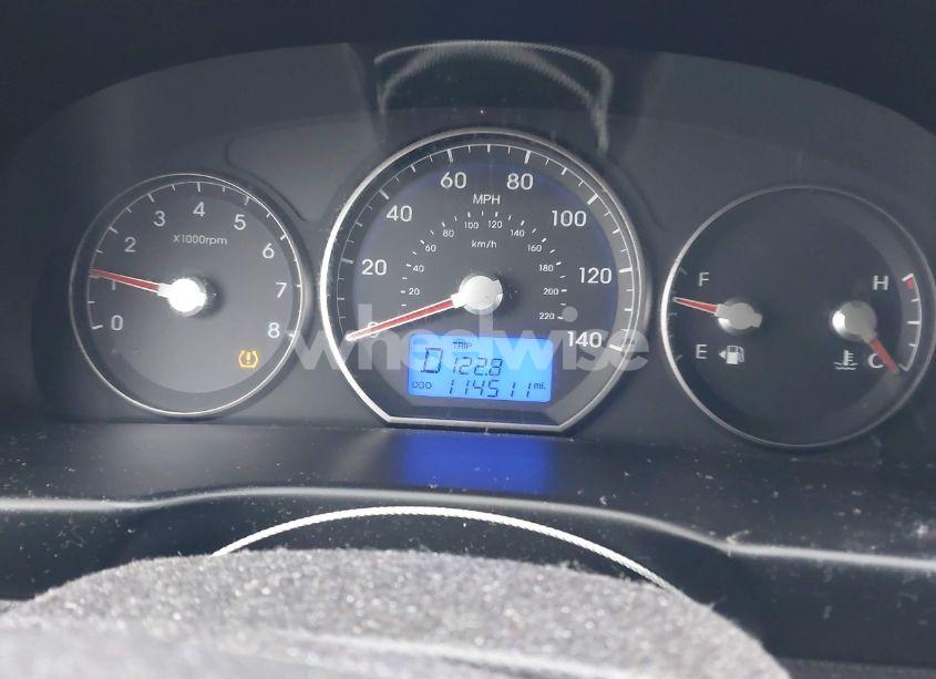 Photo 7 of 2010 Hyundai Santa FE GLS (VIN 5NMSG3AB2AH414243)