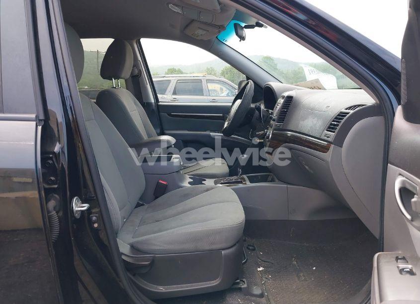 Photo 5 of 2010 Hyundai Santa FE GLS (VIN 5NMSG3AB3AH389921)