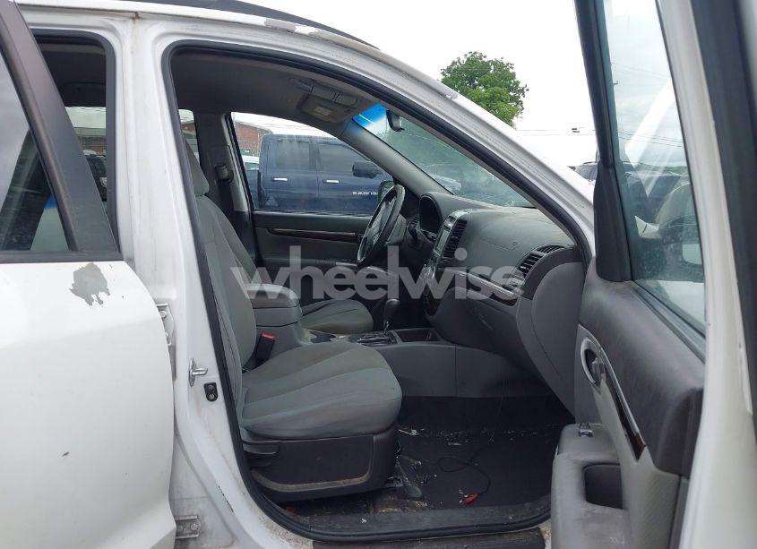 Photo 5 of 2010 Hyundai Santa FE GLS (VIN 5NMSG3AB4AH348259)