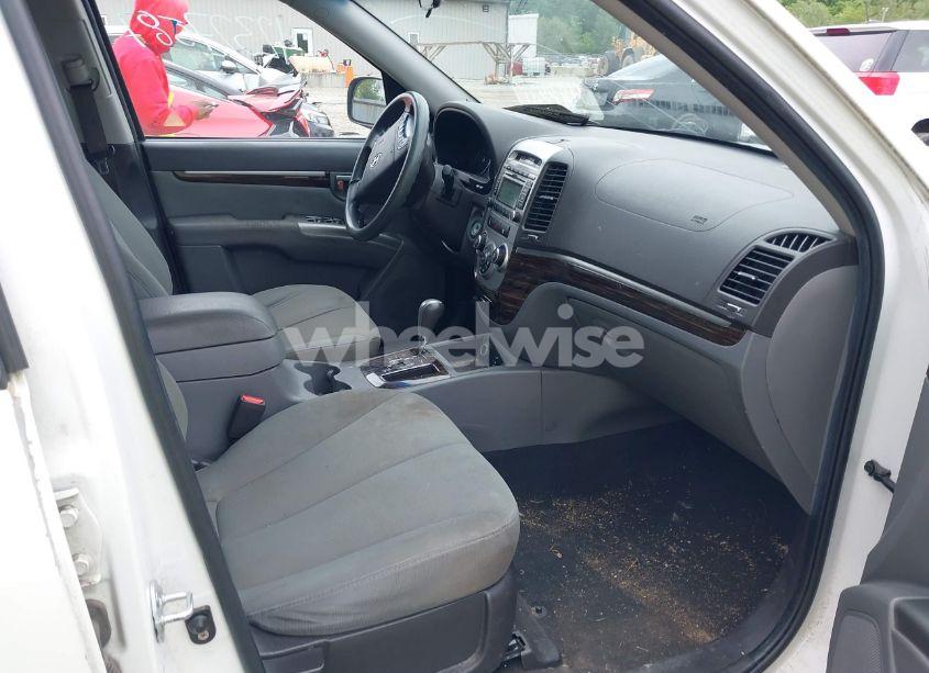 Photo 5 of 2010 Hyundai Santa FE GLS (VIN 5NMSG3AB5AH357746)