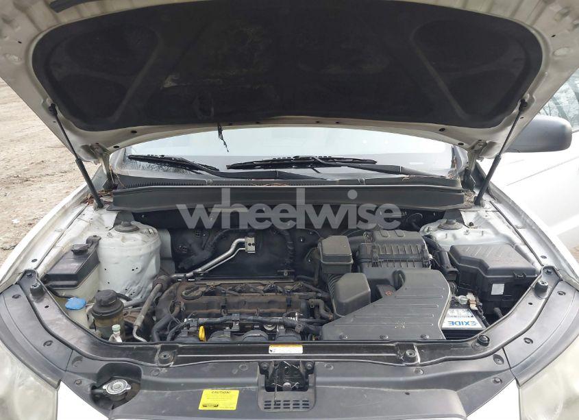 Photo 10 of 2010 Hyundai Santa FE GLS (VIN 5NMSG3AB5AH405116)