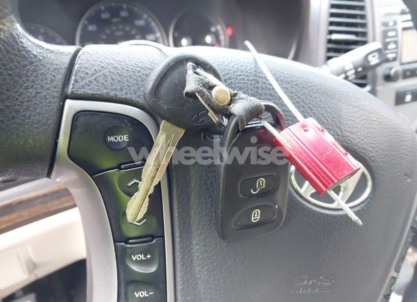 Photo 11 of 2010 Hyundai Santa FE GLS (VIN 5NMSG3AB5AH405116)